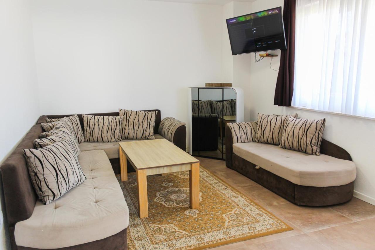 Oaza Mira Hotel & Resort-فندق ومنتجع واحة الهدوء Vlasic Dış mekan fotoğraf