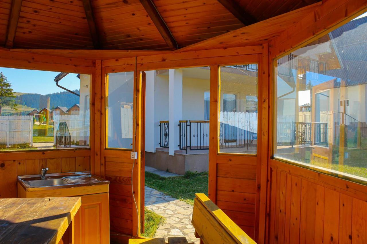 Oaza Mira Hotel & Resort-فندق ومنتجع واحة الهدوء Vlasic Dış mekan fotoğraf