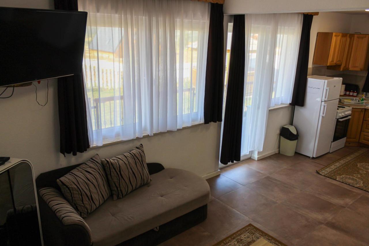 Oaza Mira Hotel & Resort-فندق ومنتجع واحة الهدوء Vlasic Dış mekan fotoğraf