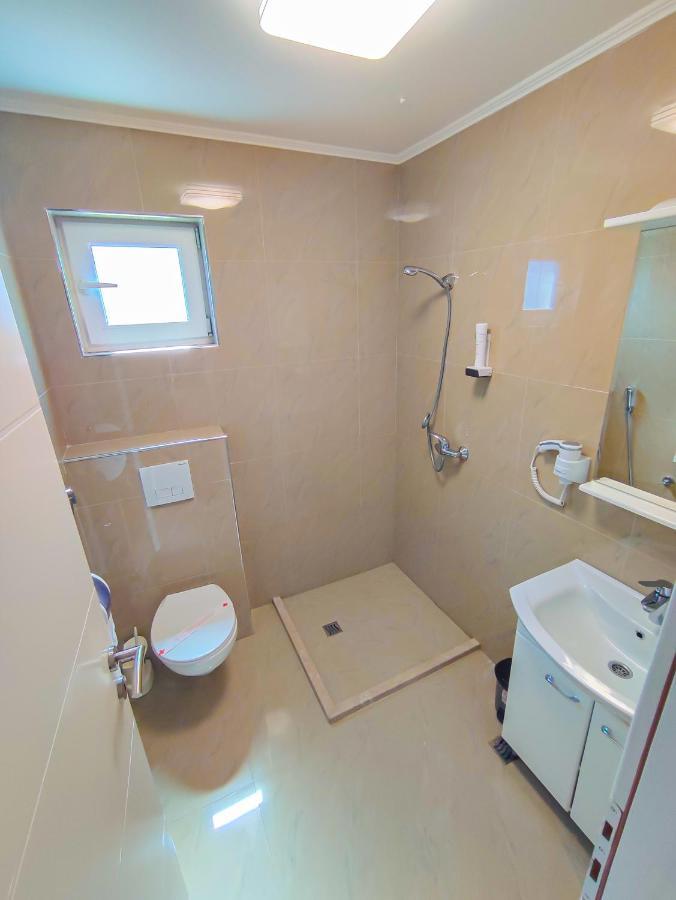 Oaza Mira Hotel & Resort-فندق ومنتجع واحة الهدوء Vlasic Dış mekan fotoğraf