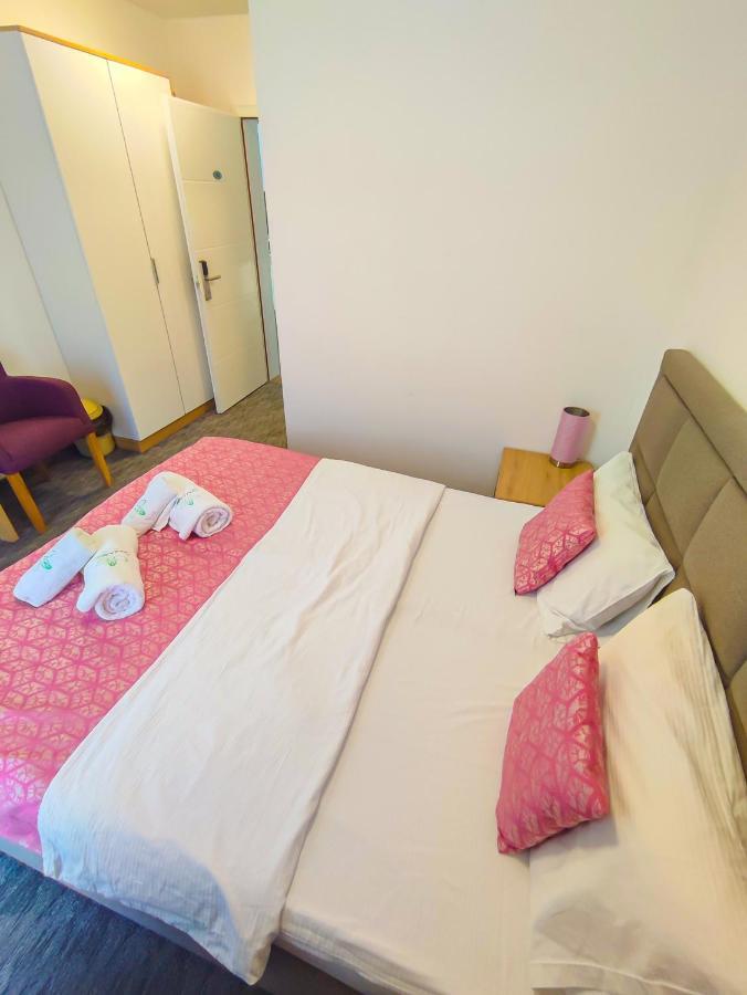 Oaza Mira Hotel & Resort-فندق ومنتجع واحة الهدوء Vlasic Dış mekan fotoğraf