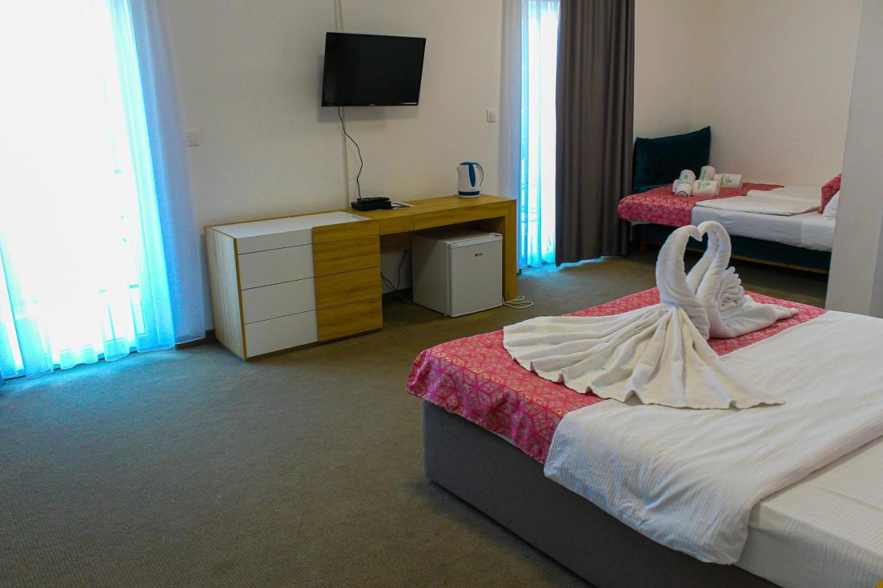 Oaza Mira Hotel & Resort-فندق ومنتجع واحة الهدوء Vlasic Dış mekan fotoğraf